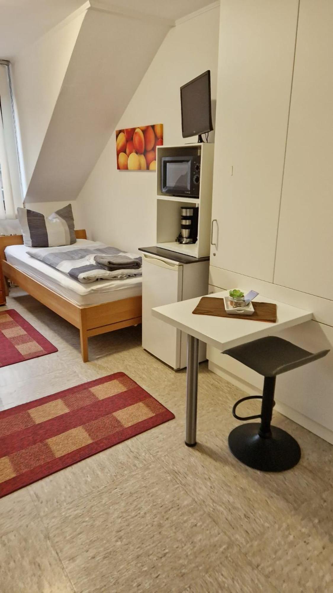 Gaestezimmer *